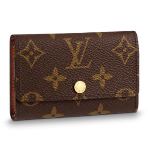 Louis Vuitton Accessories - Louis Vuitton 6 key holder